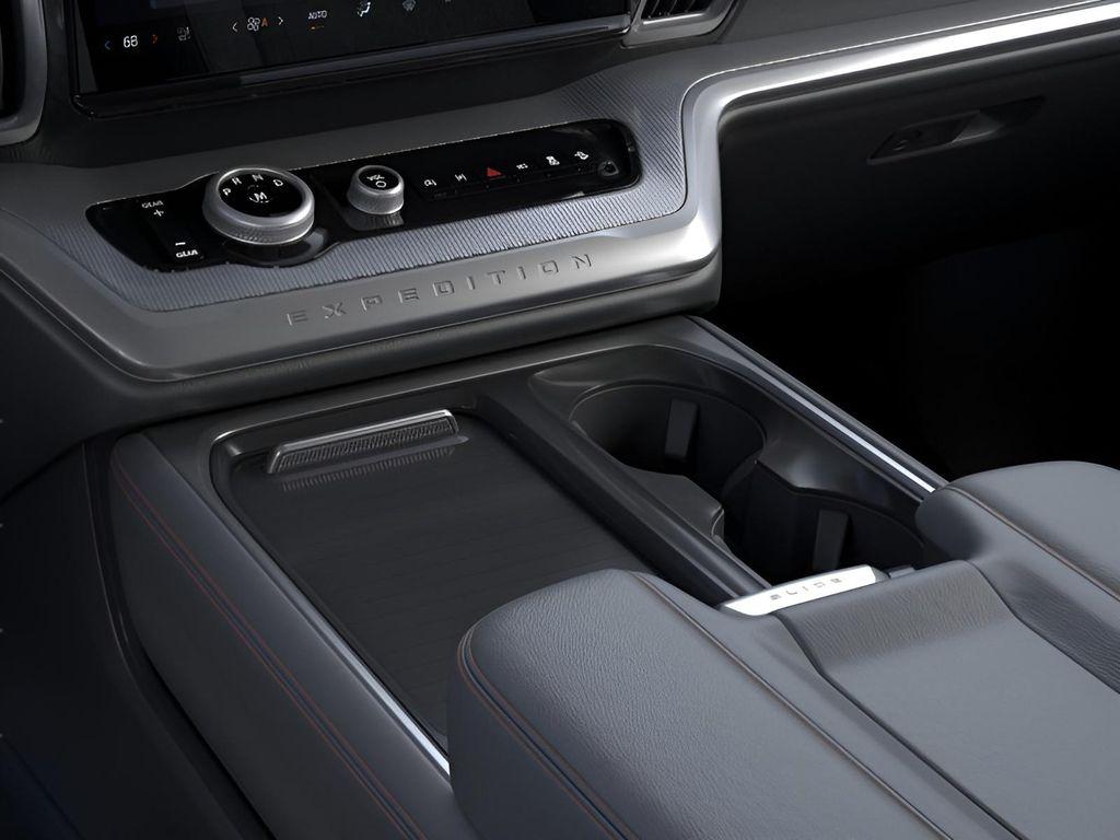 new 2025 Ford Expedition car, priced at $64,733