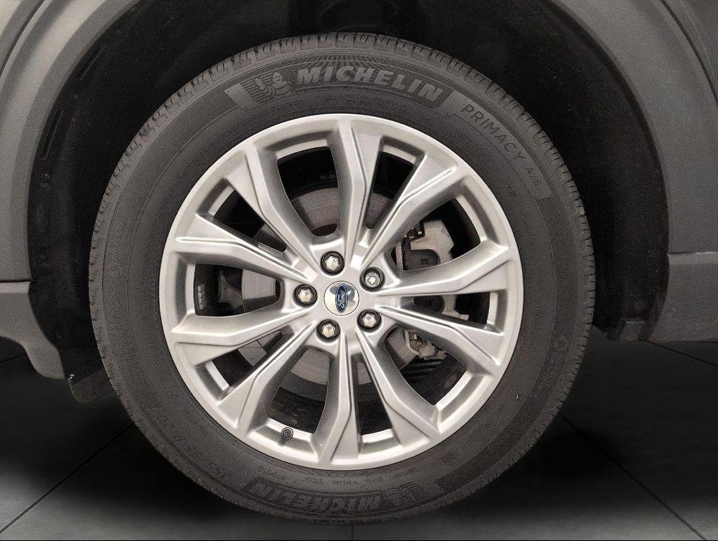 used 2024 Ford Explorer car, priced at $35,896