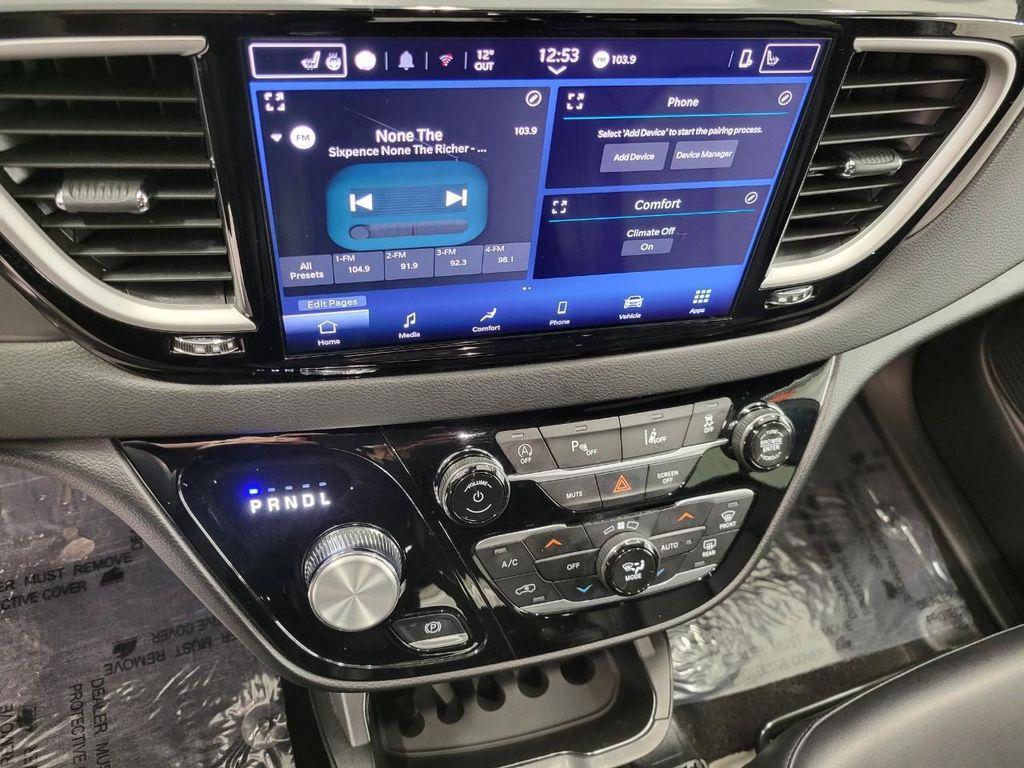 used 2025 Chrysler Pacifica car, priced at $30,000