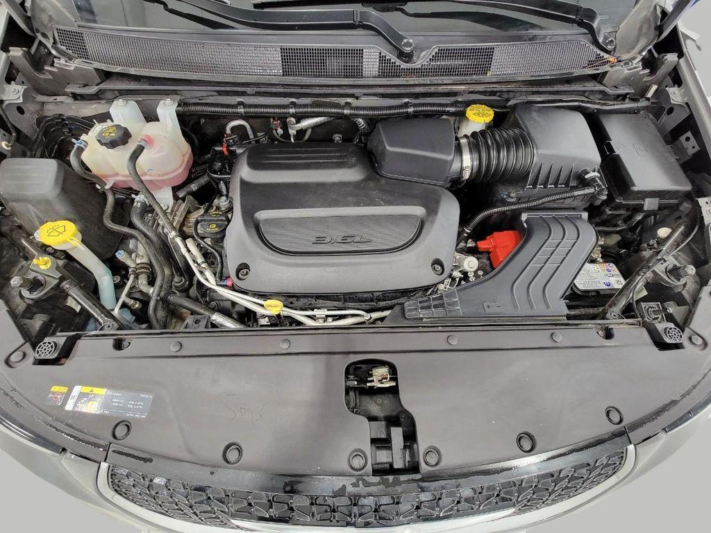 used 2025 Chrysler Pacifica car, priced at $30,000