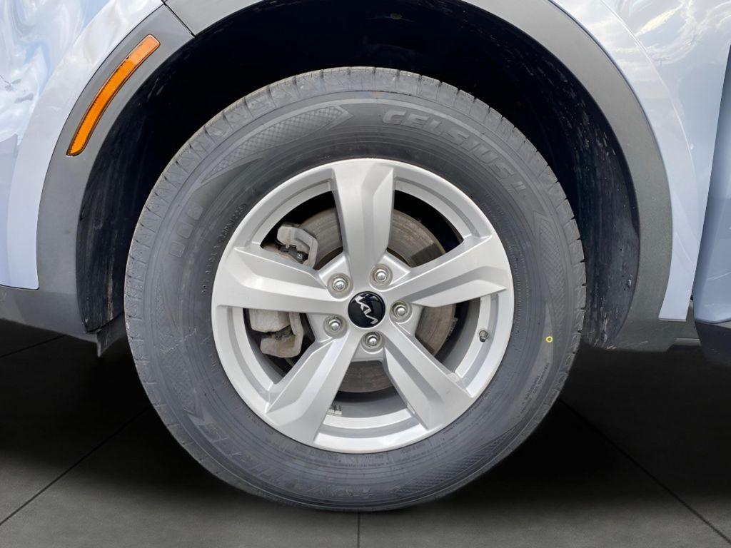 used 2023 Kia Sorento car, priced at $25,546