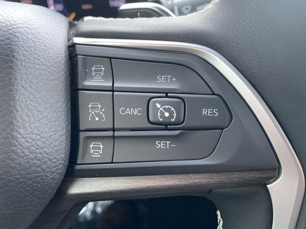 used 2025 Jeep Grand Cherokee L car, priced at $41,585