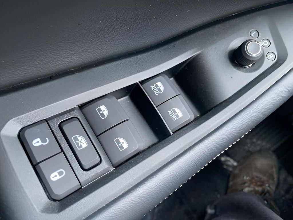 used 2025 Jeep Grand Cherokee L car, priced at $41,585