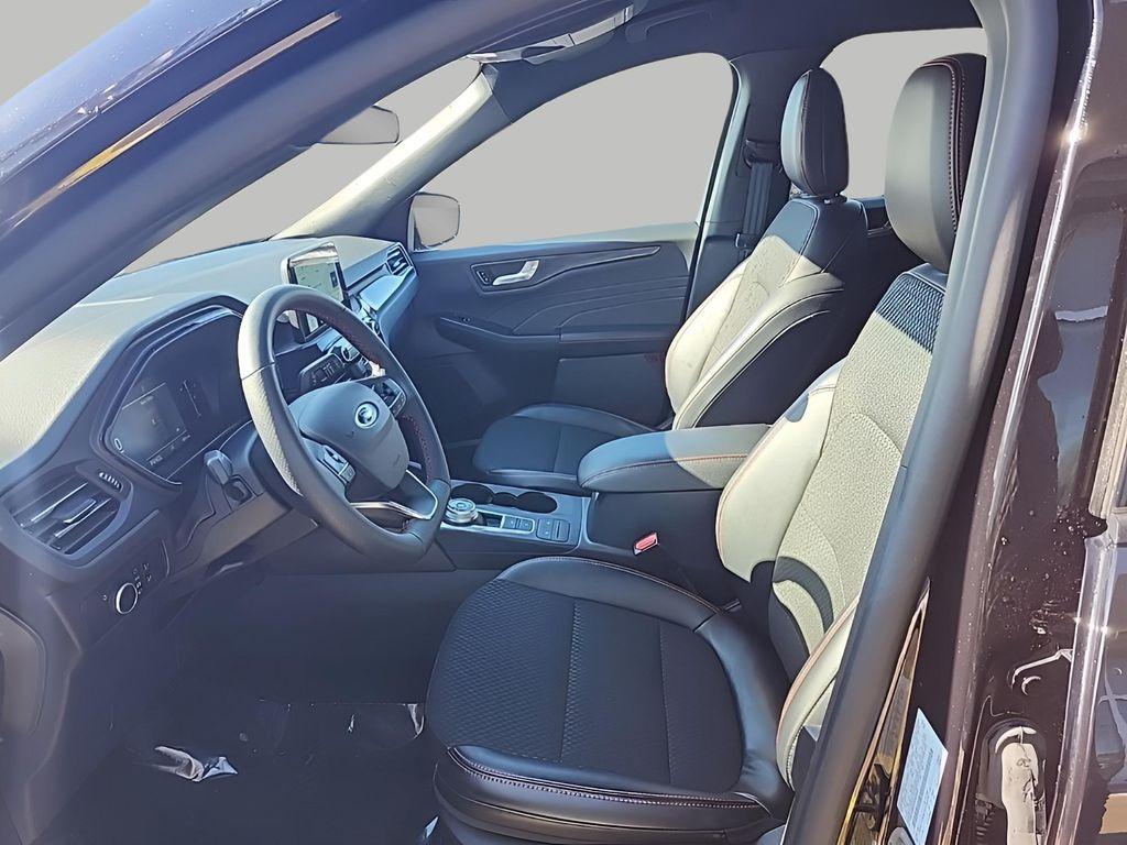 used 2025 Ford Escape car, priced at $25,482