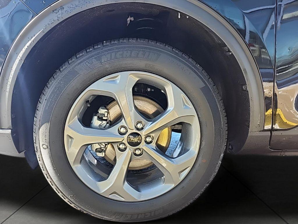 used 2025 Ford Escape car, priced at $25,225