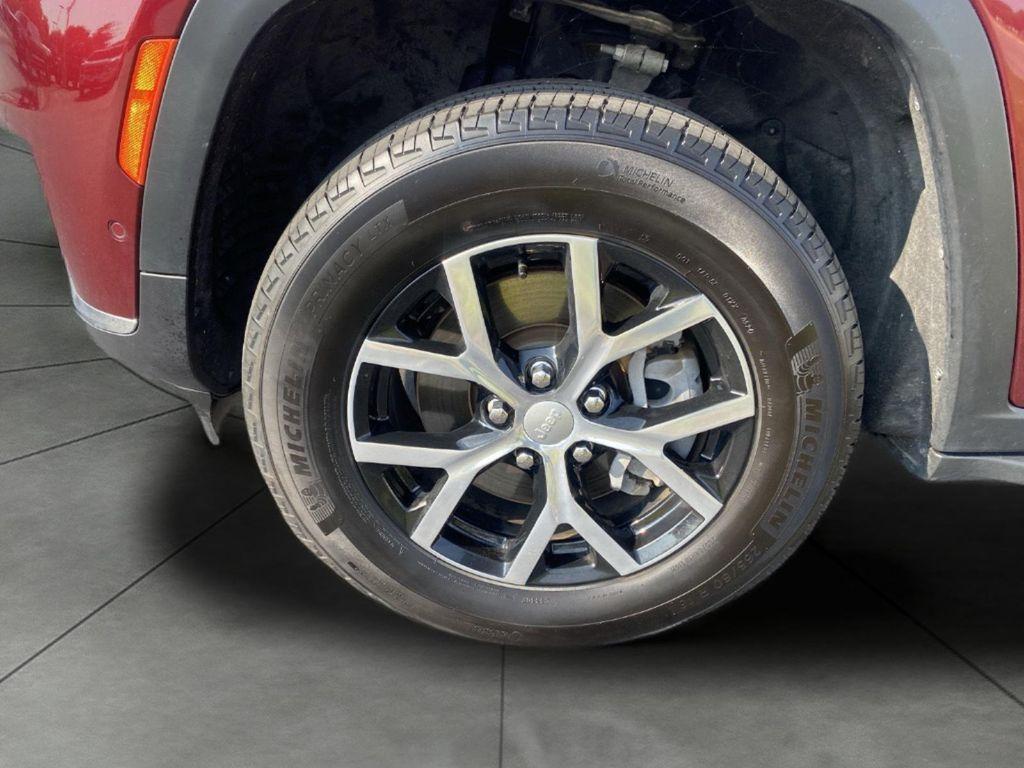 used 2024 Jeep Grand Cherokee L car, priced at $35,046