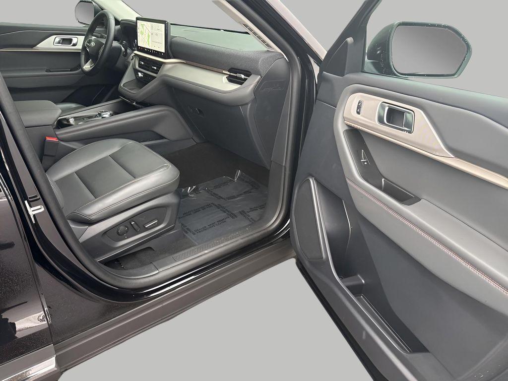 used 2025 Ford Explorer car, priced at $39,972