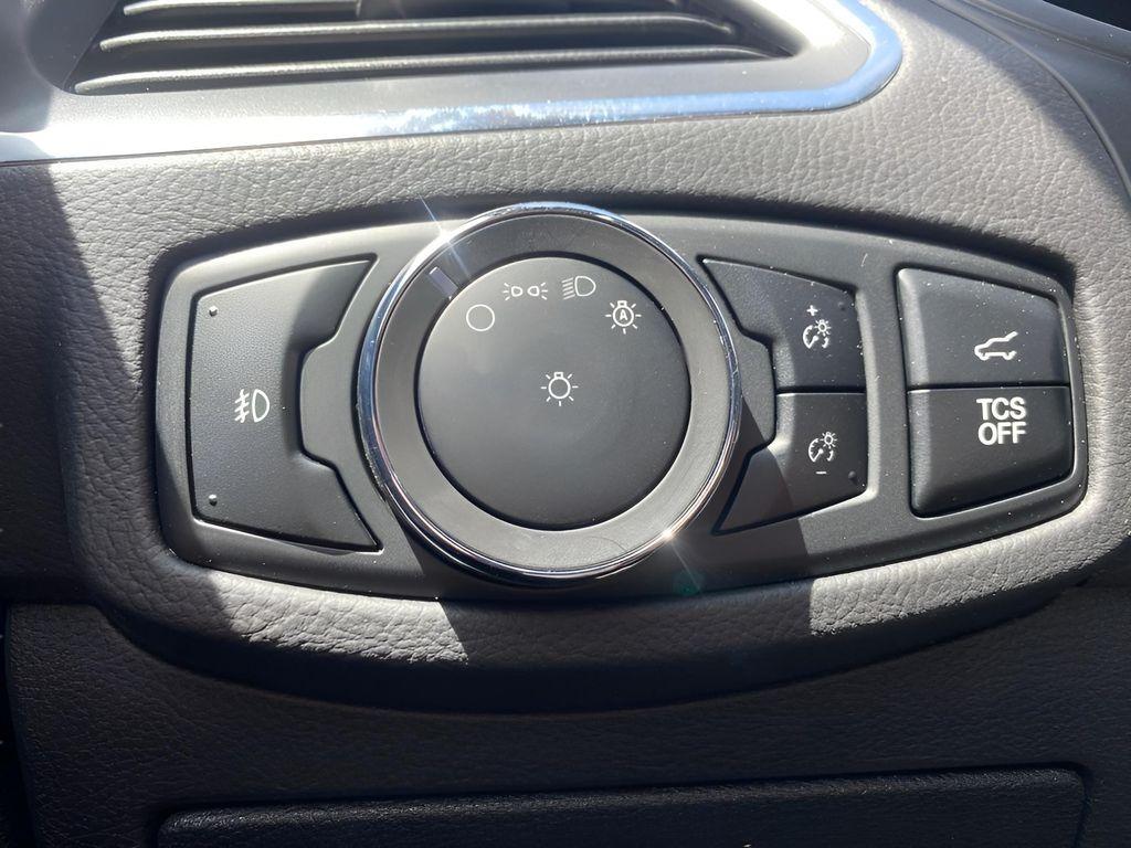 used 2024 Ford Edge car, priced at $29,329