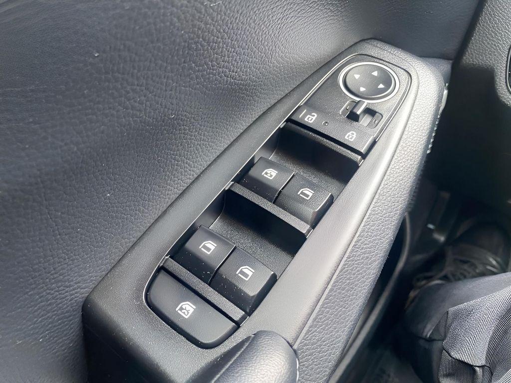 used 2024 Kia Seltos car, priced at $24,292