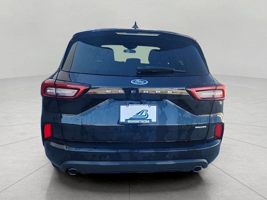 used 2023 Ford Escape car, priced at $25,866