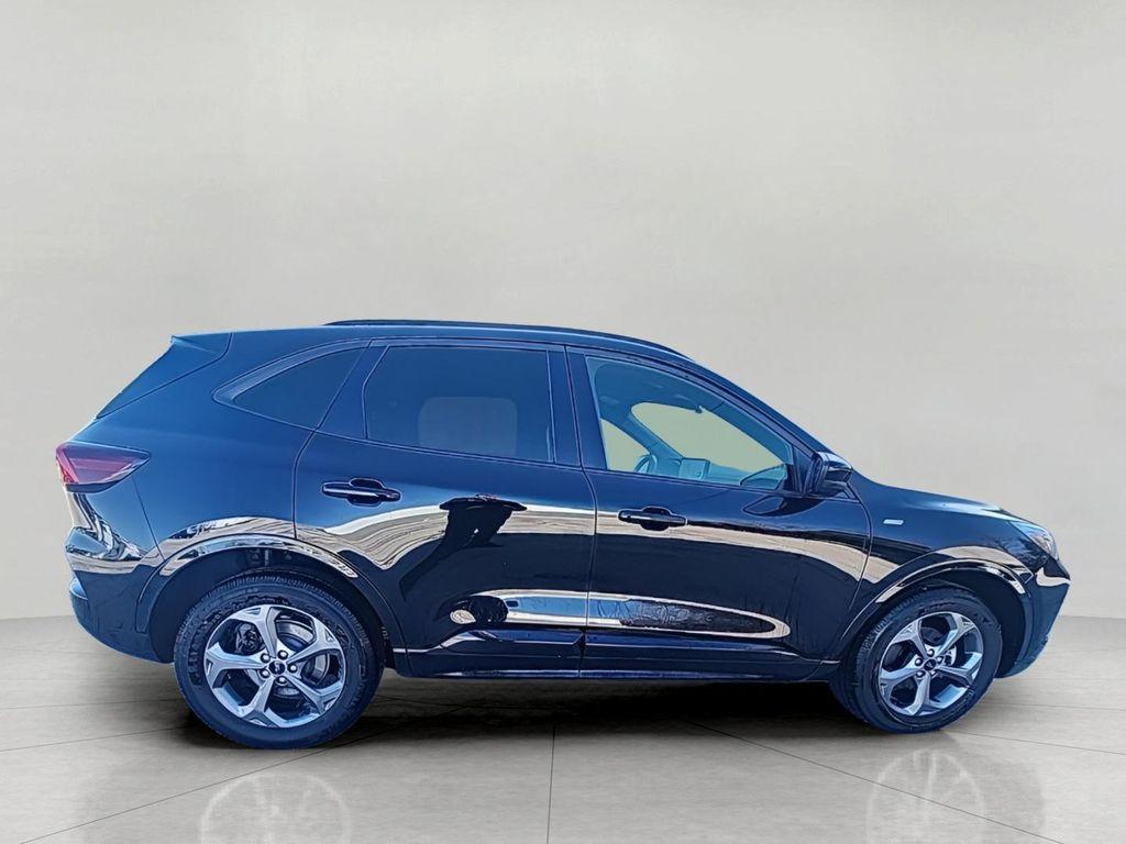 used 2023 Ford Escape car, priced at $25,866