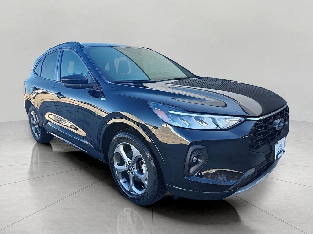 used 2023 Ford Escape car, priced at $25,866