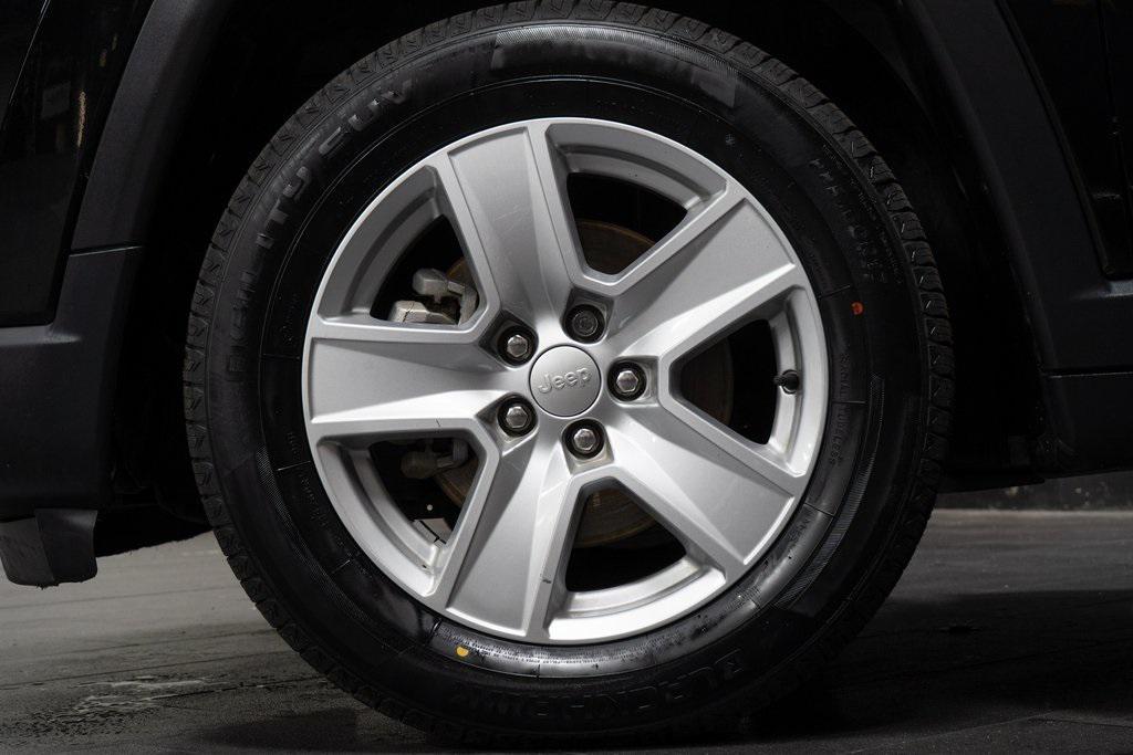 used 2022 Jeep Compass car, priced at $17,698