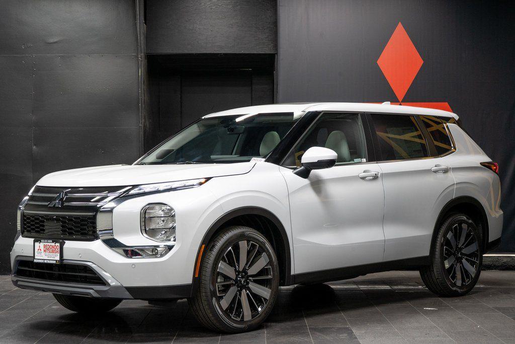 new 2026 Mitsubishi Outlander car, priced at $35,900