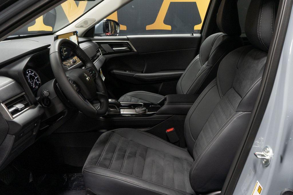 new 2026 Mitsubishi Outlander car, priced at $37,775