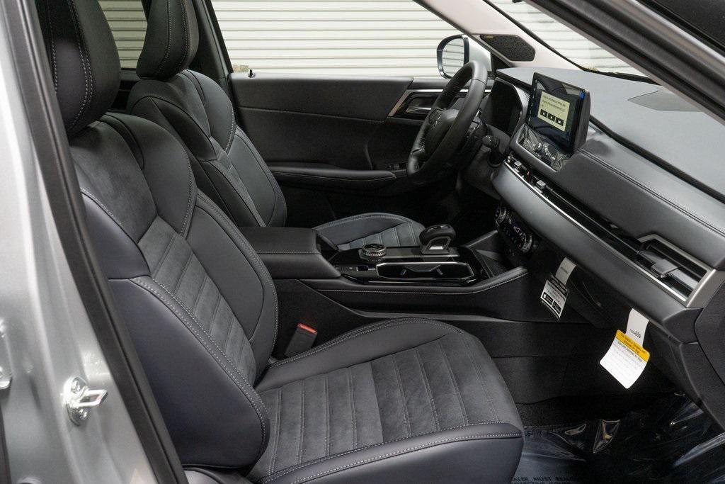 new 2026 Mitsubishi Outlander car, priced at $40,580