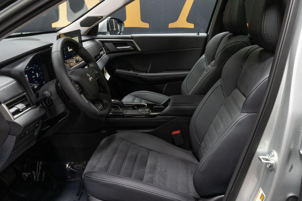 new 2026 Mitsubishi Outlander car, priced at $40,580