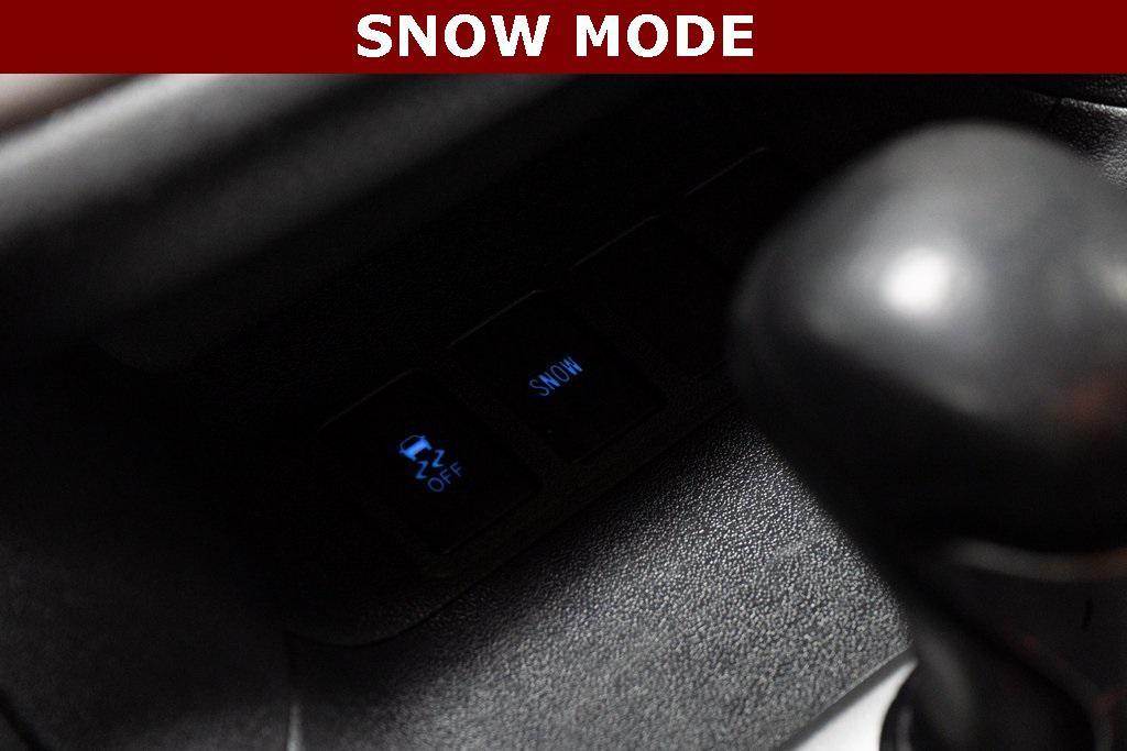 used 2018 Toyota Highlander car, priced at $22,357