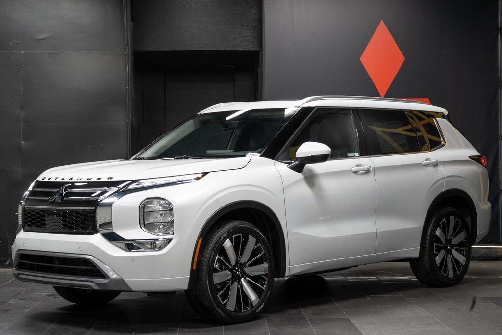 new 2026 Mitsubishi Outlander car, priced at $44,155
