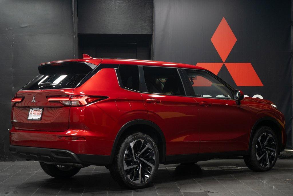 new 2025 Mitsubishi Outlander PHEV car, priced at $49,610