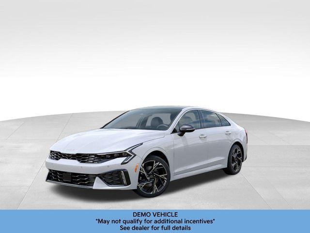 new 2025 Kia K5 car, priced at $31,697