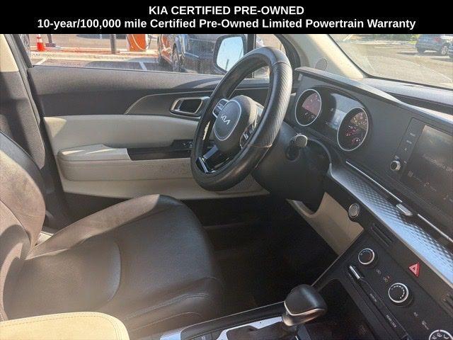 used 2024 Kia Carnival car, priced at $31,699