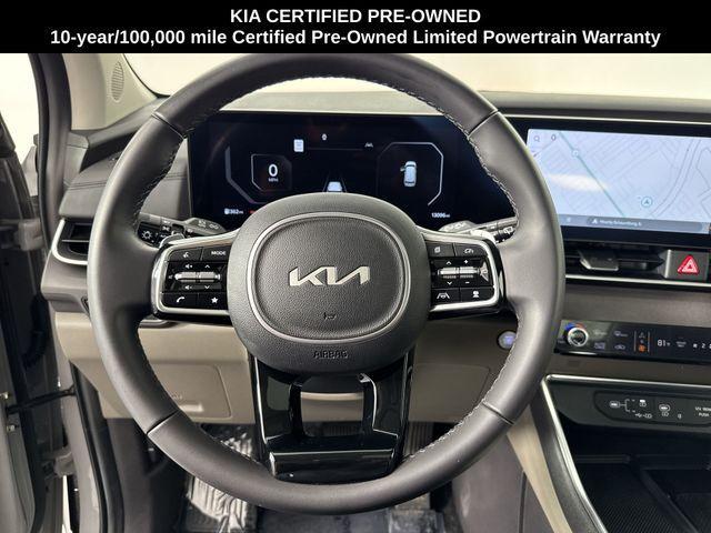 used 2025 Kia Carnival Hybrid car, priced at $44,491