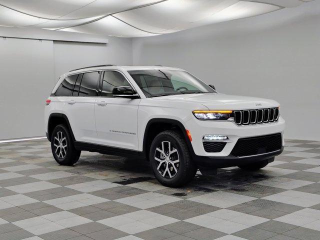 new 2025 Jeep Grand Cherokee car, priced at $42,432