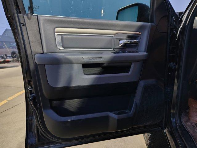 used 2019 Ram 1500 Classic car, priced at $23,588