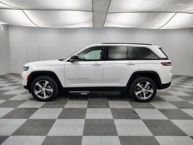 new 2025 Jeep Grand Cherokee car, priced at $45,150