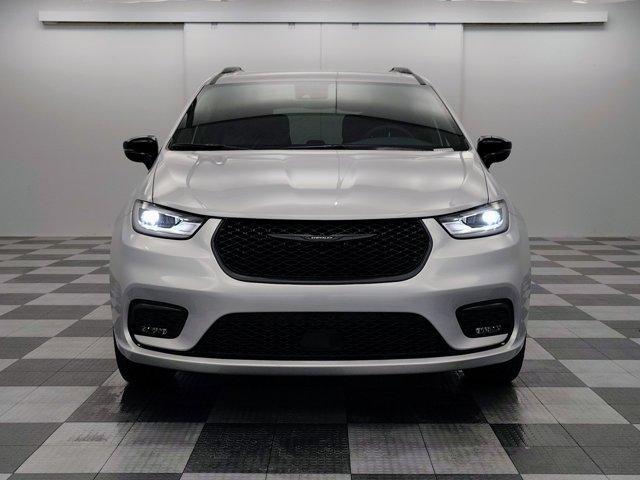 new 2026 Chrysler Pacifica car, priced at $40,769