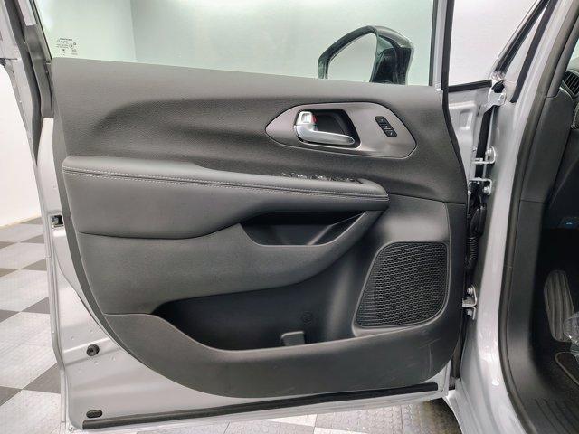 new 2026 Chrysler Pacifica car, priced at $40,769