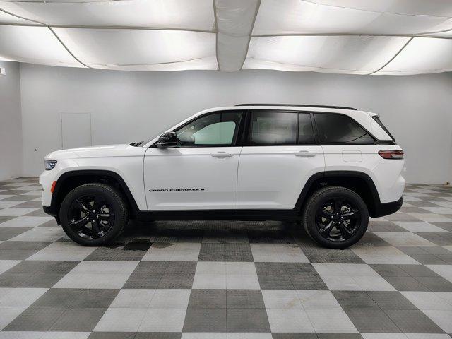 new 2025 Jeep Grand Cherokee car, priced at $44,248