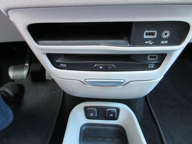 used 2018 Chrysler Pacifica car, priced at $13,900