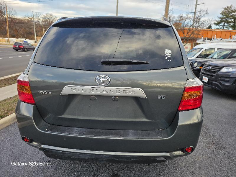 used 2008 Toyota Highlander car, priced at $7,200