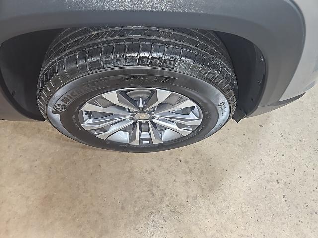 used 2025 Chevrolet Equinox car, priced at $28,059