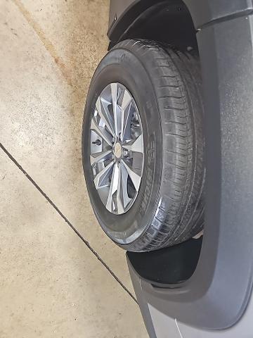 used 2025 Chevrolet Equinox car, priced at $28,059