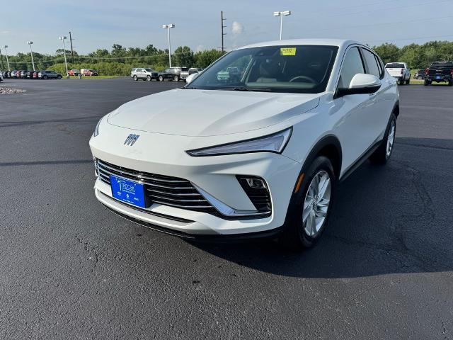 new 2025 Buick Envista car, priced at $25,600