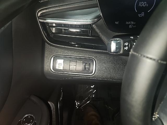 used 2025 Buick Enclave car, priced at $40,918