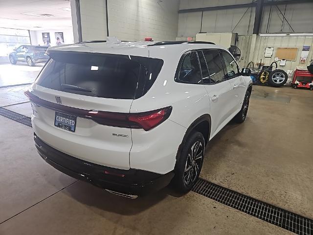 used 2025 Buick Enclave car, priced at $40,918