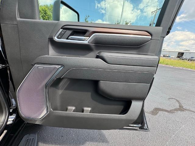 new 2025 GMC Sierra 2500 car, priced at $83,400