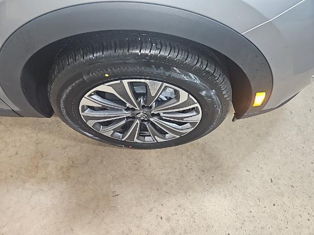 new 2026 Buick Envision car, priced at $44,099