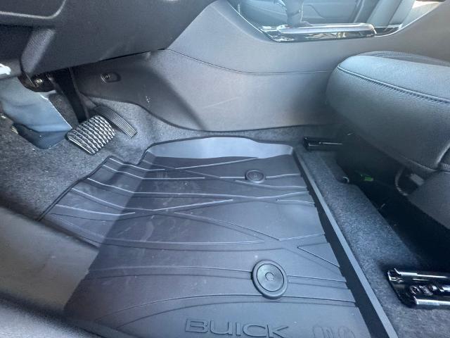 new 2025 Buick Envista car, priced at $27,300