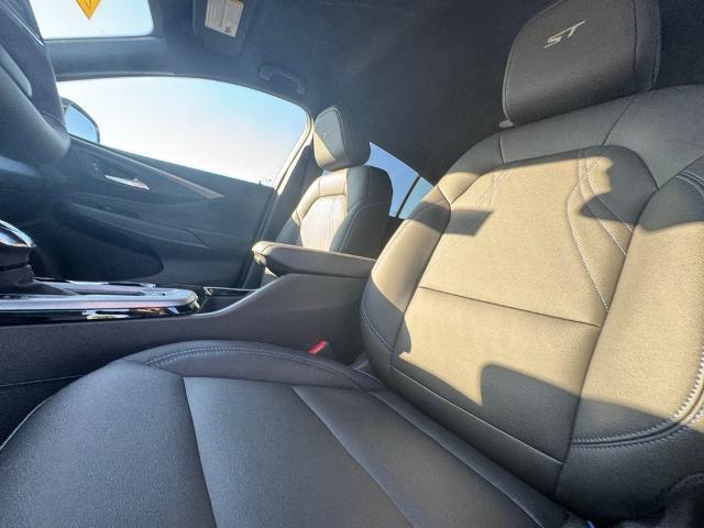 new 2025 Buick Envista car, priced at $27,300