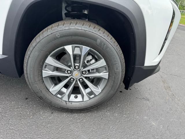 new 2026 Chevrolet Equinox car, priced at $33,100