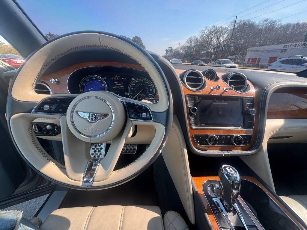 used 2017 Bentley Bentayga car