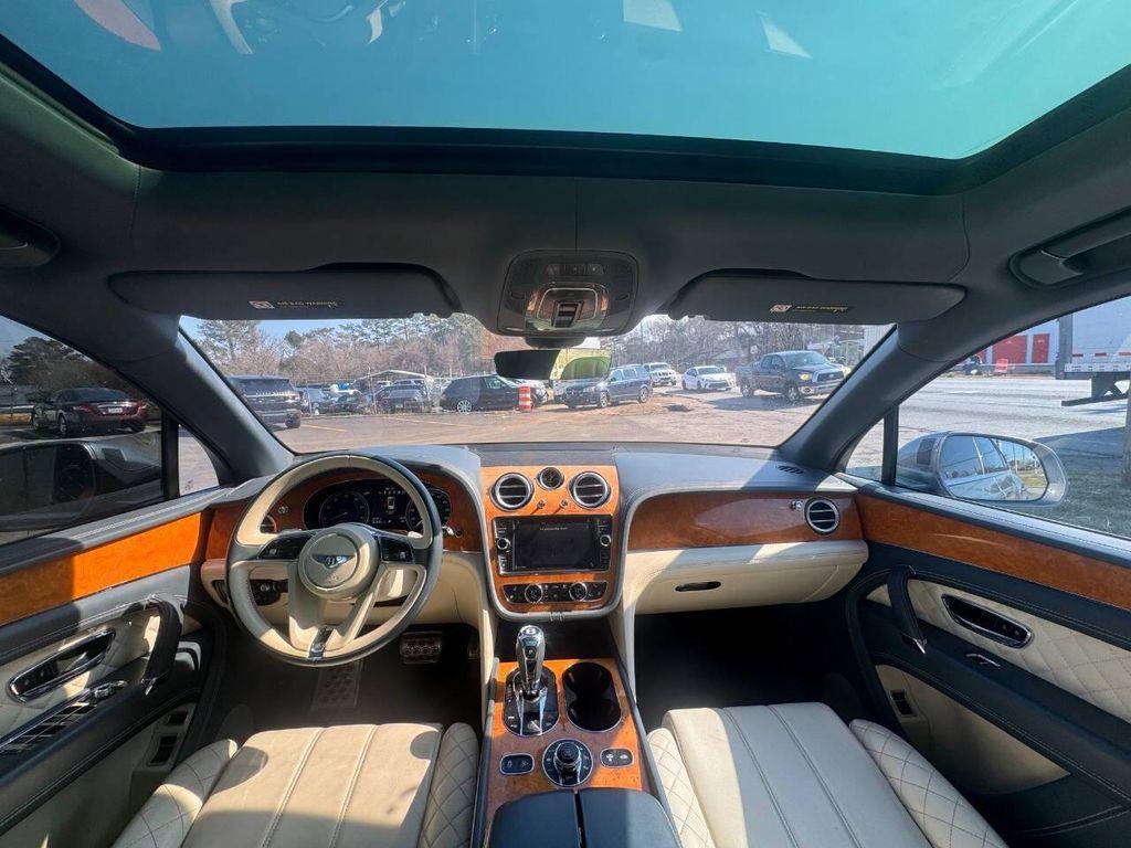 used 2017 Bentley Bentayga car