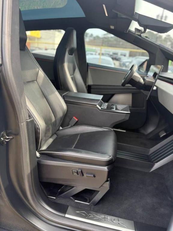 used 2025 Tesla Cybertruck car