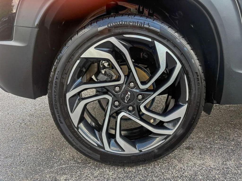 used 2025 Chevrolet TrailBlazer car, priced at $29,945