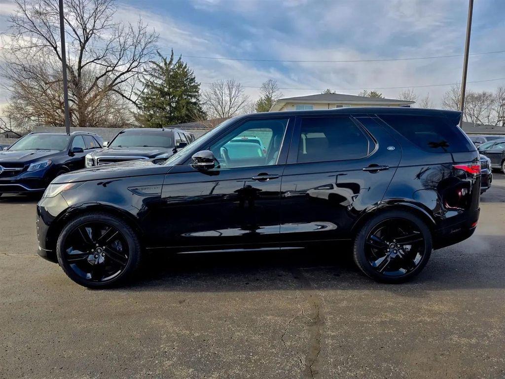 used 2025 Land Rover Discovery car, priced at $59,200